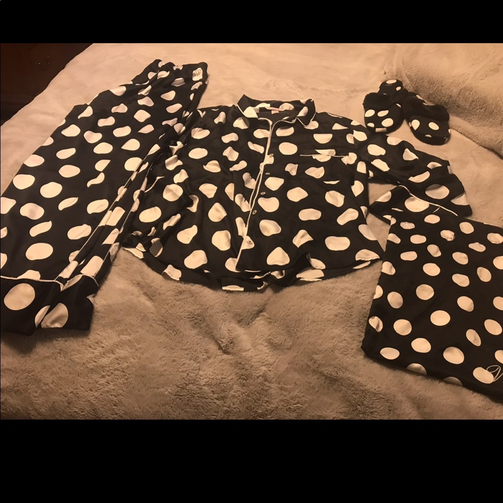 Victoria’s Secret pajamas set